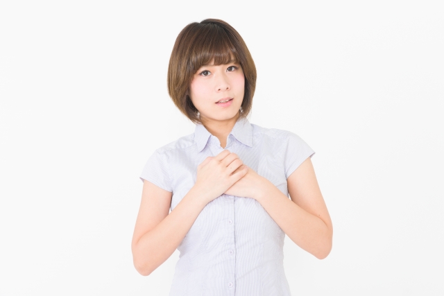 心配するナース