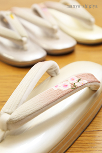 しぎや誕生花入り草履